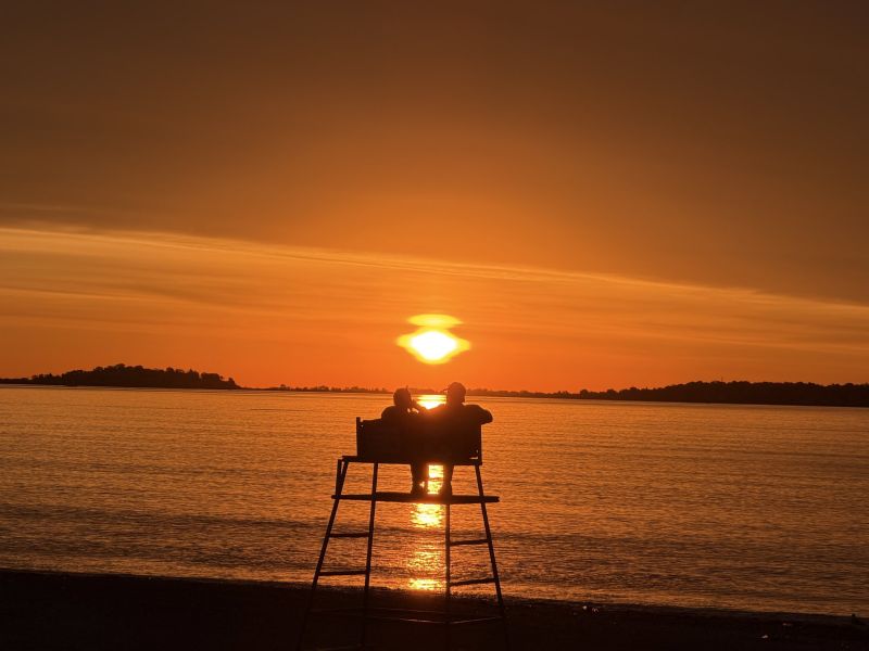 Image for the Tweet beginning: Sunrise from my Hood, Revere