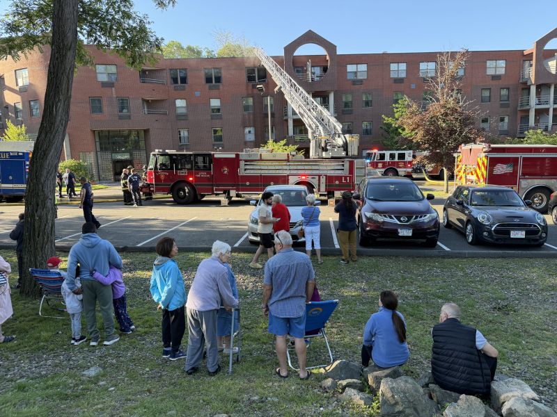 Image for the Tweet beginning: Residents in Swampscott waiting for