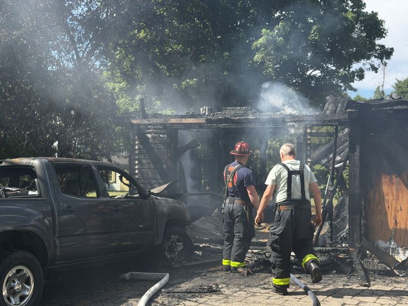 Image for the Tweet beginning: West Newbury garage fire, no