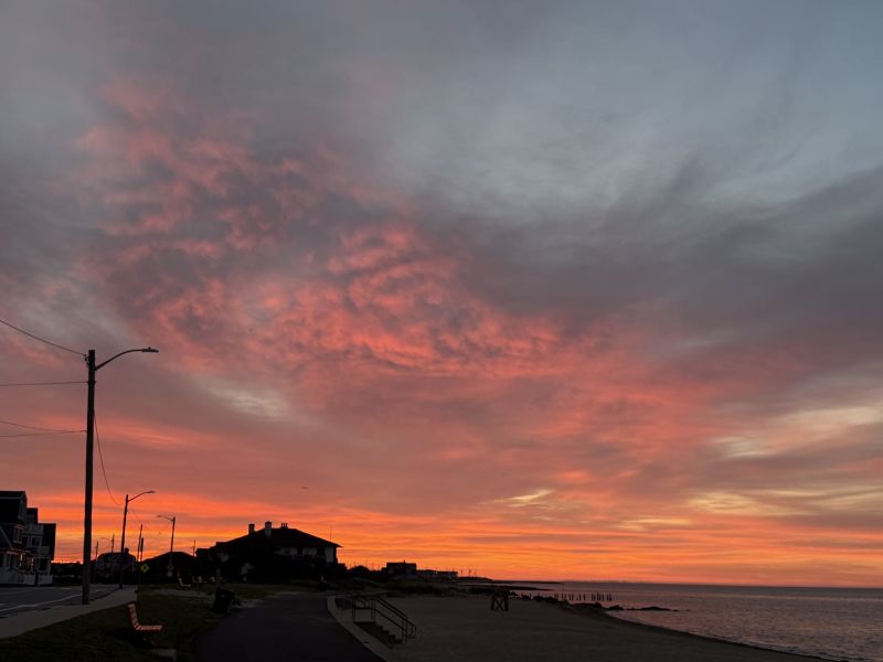 Image for the Tweet beginning: Falmouth good morning. @kellyannwx 
