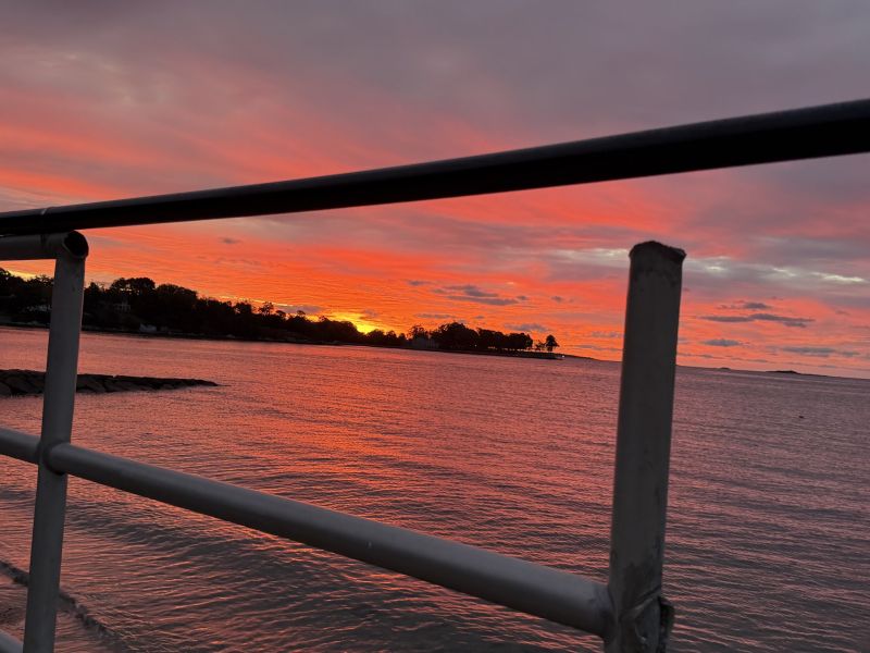 Image for the Tweet beginning: Morning glow, Beverly. 